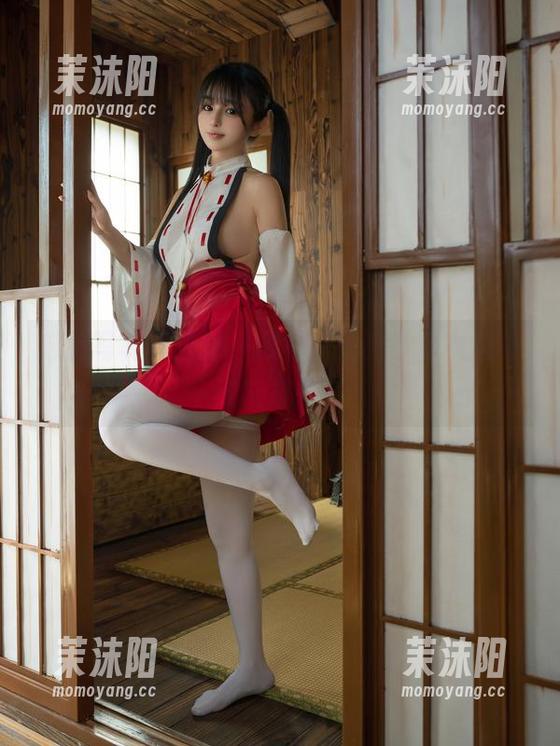 定制写真新选择，樱井宁宁纯欲少女风格谁能抗拒！