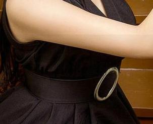 爱尤物 – 探秘王俪丁女友的写真美图世界，别说我没提醒你！