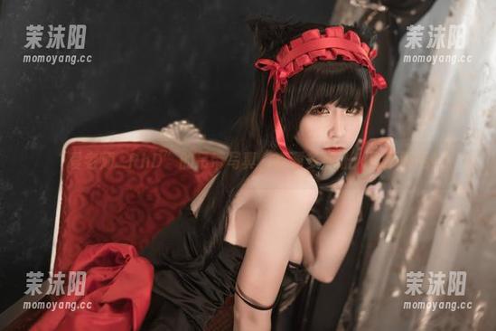 “爱老师_PhD”的吊带写真，资源多到让人目不暇接！