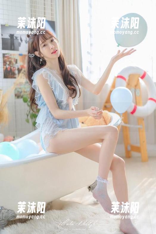不只是比基尼，王羽杉的在线蕾丝美图让人着迷！