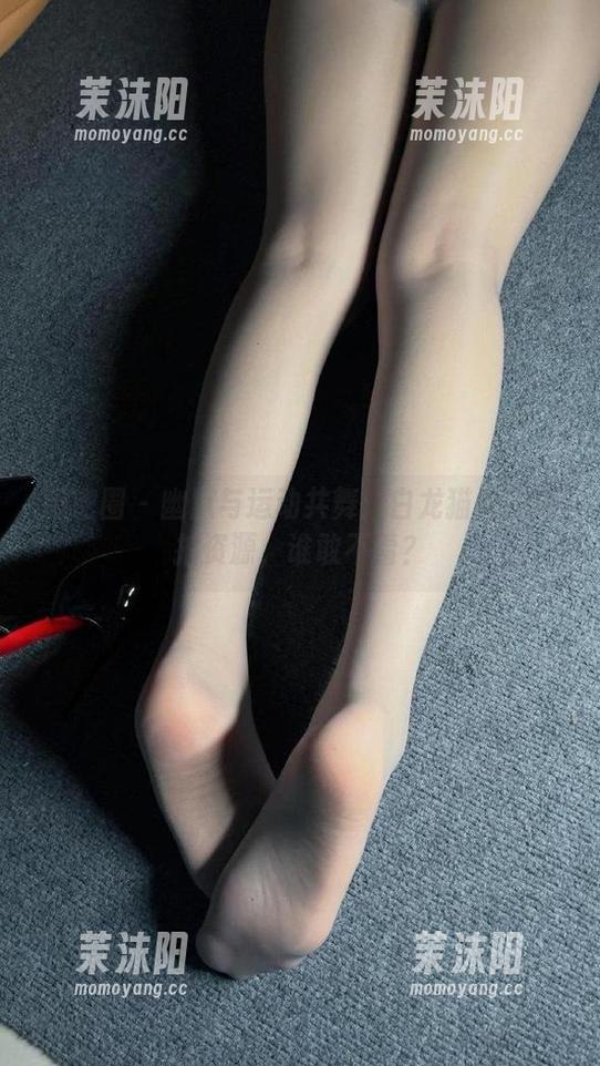微密圈 - 幽默与运动共舞：白龙猫女的私拍资源，谁敢不看？
