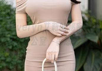 秀人网 – Evelyn艾莉的秘密基地：美图里的办公室，妄想成真。