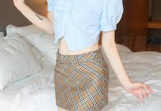 秀人网 – 双人写真也能这么有趣？南初妹妹等你下载来看！