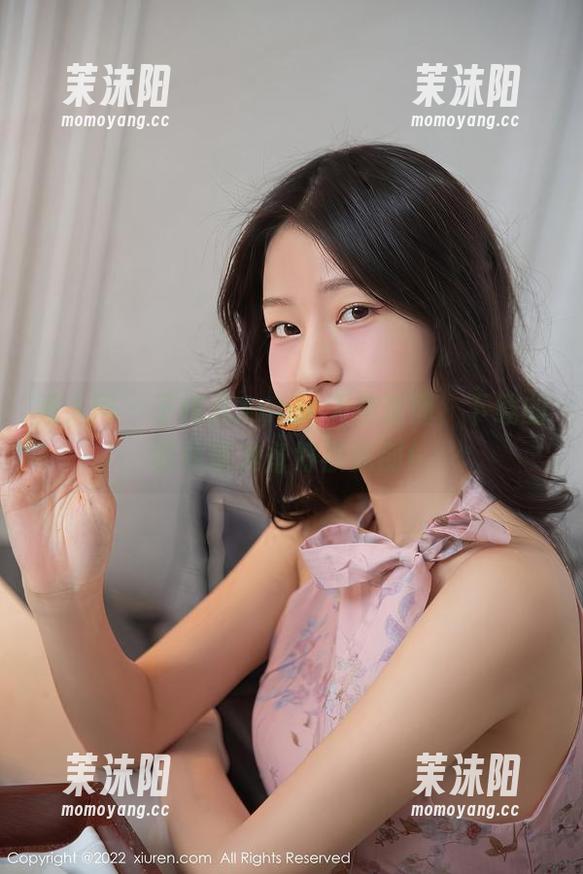 秀人网 - 子纯儿Annie天使套图，下载的时候请准备好被迷倒！