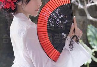 秀人网 – 潜入水中：小纯子泳池神奇画像合集，一起感受清爽吧！