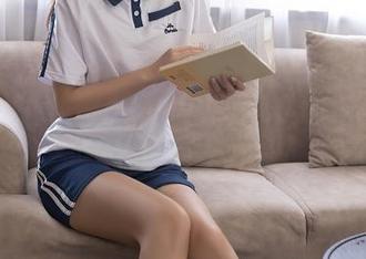 秀人网 – 在杨晨晨Yome的丝袜美腿图册中，光与影的游戏竟如此迷人