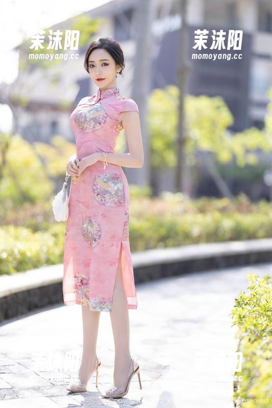 秀人网-林星阑 秀人网 - “林星阑夏日写真:图片里的阳光是不是太真实了?”——在那一瞬间,竟有些羡慕她的光辉。