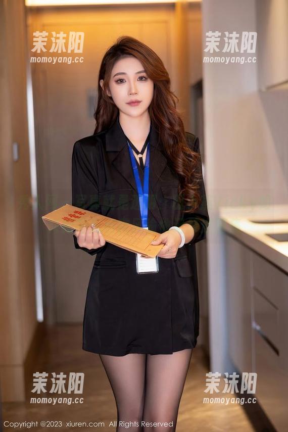 秀人网 - 写真就是透明：田小燕Vicky如何把阳光和微风偷偷记录进图集