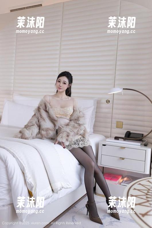 秀人网 - 赵惟依coco独特视角蟊无圣光校园合集，这种感觉真奇妙！