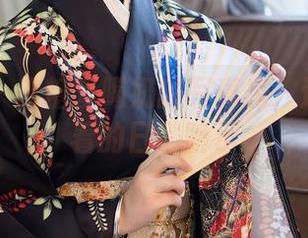 秀人网 – 软糖爱喝奶的写真秀：这图包藏着的日常暗示