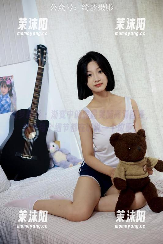 绮梦摄影 - 渐变中的露露美腿高清图集，似乎每个细节都在诉说一个故事。