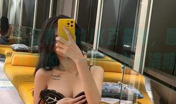 微密圈 – 葛征和她的JK百褶裙，图集让人心动，下载的那一瞬间也充满期待！