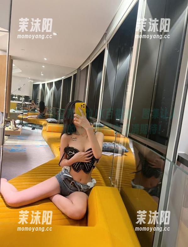 微密圈 - 葛征和她的JK百褶裙，图集让人心动，下载的那一瞬间也充满期待！