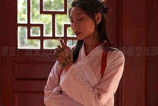 蜜桃社 – 警告！赵灵儿Linger秘书写真，高能壁纸即将来袭！
