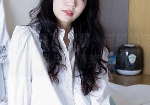 袜啵啵 – 不只是JK制服，瑶瑶的定制风格在图片中悄然绽放