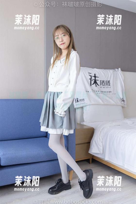 袜啵啵 - 看芝士的“厚黑丝”写真，免费照片真是眼福啊！