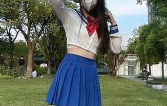微密圈 – 软妹小九九泳装图集：一边游泳一边想你会不会喜欢这种风格？