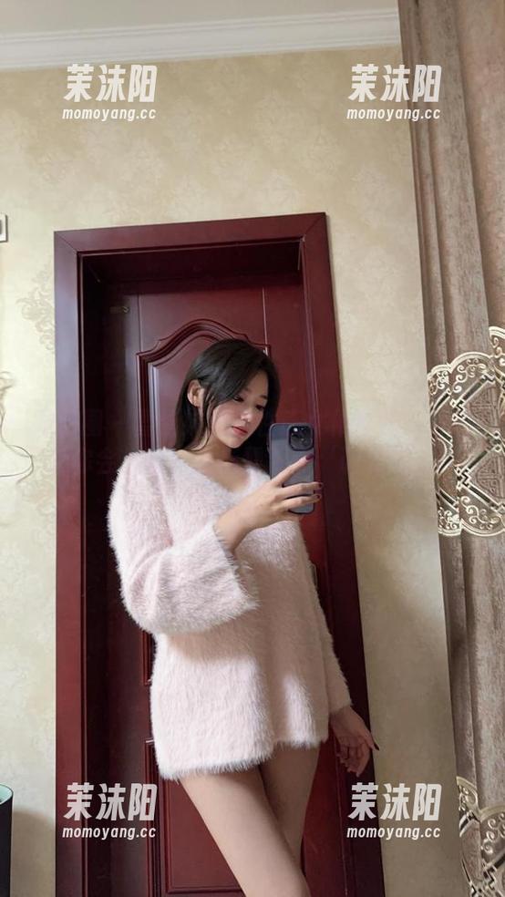 微密圈 - 雪怡妹纸的性感女仆套图！下载后你会发现，生活需要点‘调味料’！