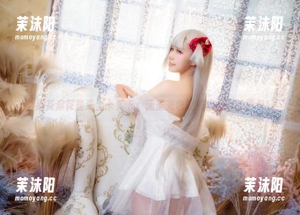 当麻花麻花酱遇上卡芙卡：无圣光也能美出天际的图包！