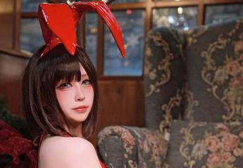 黑白御猫JK：一发不可收拾的写真图集，快来看看我有多可爱！